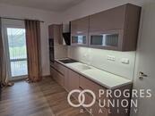 Nabízíme k pronájmu exklusivní byt 2kk, 48 m2 v Rožnově p. R., cena 16900 CZK / objekt / měsíc, nabízí 