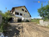 Prostorný rodinný dům s obrovským pozemkem ve Kvítkově u Modlan, cena 18500000 CZK / objekt, nabízí
