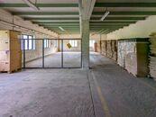Pronájem suchého skladového prostoru o ploše 490 m2, cena 50 CZK / m2 / měsíc, nabízí