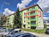 Pronájem udržovaného prostorného bytu 1+1, cena 8000 CZK / objekt / měsíc, nabízí JH REALITY