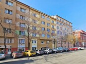 Pronájem bytu 1+1 42 m2, Osadní Holešovice, cena 15500 CZK / objekt / měsíc, nabízí 