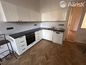 Pronájem byt 3+1, 110 m2 -Vinohradská, Praha - Vinohrady, cena 39000 CZK / objekt / měsíc, nabízí 