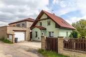 PRODEJ RODINNÉHO DOMU 5+1 S GARÁŽÍ, NA POZEMKU 1059 m2, cena 15090000 CZK / objekt, nabízí Allrisk reality & finance s.r.o.