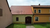 Prodej prostorného, rodinného domu 5+1 se zahradou, 150 m2, Chlebov, cena 5250000 CZK / objekt, nabízí 