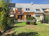 Prodej řadového rodinného domu 4+1, Zavadilka, České Budějovice, garáž, balkon, terasa, zahrada, cena 9490000 CZK / objekt, nabízí 