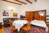 Pronájem bytu s balkonem: Praha 2- Vinohrady, Italská, cena 1300 EUR / objekt / měsíc, nabízí 