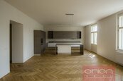 Pronájem bytu s dvěma balkony : Praha 10 - Vršovice, Rybalkova, cena 92000 CZK / objekt / měsíc, nabízí 