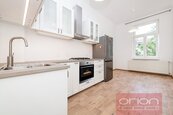 Pronájem bytu s balkonem: Praha 5 - Smíchov, Zborovská, cena 39000 CZK / objekt / měsíc, nabízí