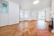 Pronájem stylové vily se zahradou: Praha 5 - Smíchov, U Nesypky, cena 100000 CZK / objekt / měsíc, nabízí