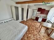 Pronájem vybaveného bytu 1+kk, 32 m2, Kladruby , cena 12500 CZK / objekt / měsíc, nabízí 