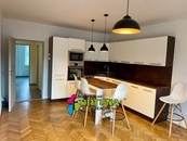 Pronájem byty 3+kk, 78 m2 , zahrada - České Budějovice, Šumavská ul., cena 20000 CZK / objekt / měsíc, nabízí