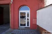 Prostějov, nám. Edmunda Husserla - nebytový prostor k pronájmu, cena 12000 CZK / objekt / měsíc, nabízí