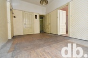 Prodej bytu 4+1 100 m2 - Karlovy Vary - Jaltská ul., cena 4390000 CZK / objekt, nabízí 