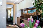 Luxusní byt 4+1/L s terasou a zahradou, kompletně zařízený, v moderní čtvrti Chodov, Praha 4, s výtahem a garáží, ideální pro rodinu., cena 80000 CZK / objekt / měsíc, nabízí