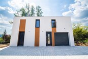 Novostavba rodinného domu k pronájmu v Kamenici u Prahy, Ringhofferova ulice, cena 55000 CZK / objekt / měsíc, nabízí
