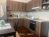 Pronájem zrekonstruovaného bytu 2+1 v ul. Thomayerova u UJEP v Ústí nad Labem, cena 13000 CZK / objekt / měsíc, nabízí