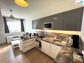 Pronájem, Byt 2+kk, Praha 8, cena 22000 CZK / objekt / měsíc, nabízí REAL ESTATE CZECH REPUBLIC a.s.
