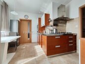 Pronájem zrekonstruovaného částečně zařízeného bytu 2+1, ul. Jaroslava Haška, cena 18000 CZK / objekt / měsíc, nabízí