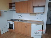 Pronájem bytu 1+1, 35m2, Opava, ul. Liptovská, cena 6000 CZK / objekt / měsíc, nabízí 