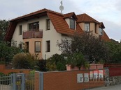 Pronájem velkého bytu 100m2, 3+kk v RD, Opava, ul. Slovenská, cena 17000 CZK / objekt / měsíc, nabízí