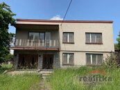 !!! REZERVACE !!! Prodej rodinného domu 4+1 a 2+1 s garáži a zahradou, Skřipov, okres Opava, cena 3500000 CZK / objekt, nabízí