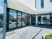 Pronájem, Prostory a objekty pro obchod a služby, Rožnov pod Radhoštěm, cena 24500 CZK / objekt / měsíc, nabízí