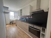 Prodej zrekonstruovaného bytu 2+1 balkon, cena 5370000 CZK / objekt, nabízí Krigarová Reality