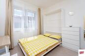K pronájmu moderní zařízené studio s privátní kuchyní v Praze 4 u metra Kačerov, cena 19900 CZK / objekt / měsíc, nabízí