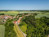 Prodej stavebního pozemku 975 m2, Dobřichov, cena 4572000 CZK / objekt, nabízí
