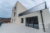 Apartmán č. 39, 3+kk, 89 m2 + balkón 5 m2 + sklep v 3. NP v projektu Krumlovský klenot, cena 7100000 CZK / objekt, nabízí