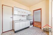 Pronájem družstevního bytu o velikosti 3+1+zasklená lodžie/64 m2 na ul. F. S. Tůmy, Orlová, cena 10200 CZK / objekt / měsíc, nabízí