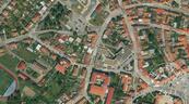 Pronájem velké prodejny s výlohami v centru Jaroměřic nad Rokytnou, cena 10000 CZK / objekt / měsíc, nabízí