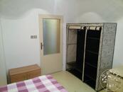 Pronájem prostorného bytu 2+1 ve Znojmě, jižně od centra, cena 9500 CZK / objekt / měsíc, nabízí