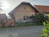 Prodej rodinného patrového domu s pozemkem 236 m2 v obci Bulánky, cena 3300000 CZK / objekt, nabízí 