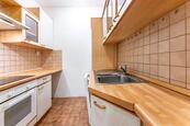 Pěkný nezařízený 3+1, 80m2, Praha 8, cena 24500 CZK / objekt / měsíc, nabízí 