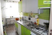 Prodej prostorného bytu 4+1 v Bolevci., cena 2640000 CZK / objekt, nabízí 