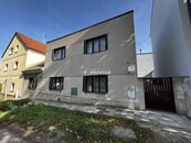 Exkluzivně nabízíme prodej rodinného domu, 5+1, Terasa, na pozemku 178m2, Riegrova, Buštěhrad, cena 5700000 CZK / objekt, nabízí 