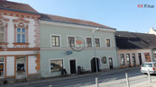 Pronájem komerčních prostor nám. ČSA, Moravské Budějovice, cena 7500 CZK / objekt / měsíc, nabízí