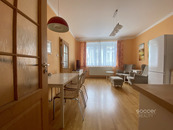 Velmi hezký a plně zařízený byt 2+kk v dobré lokalitě., cena 16000 CZK / objekt / měsíc, nabízí 