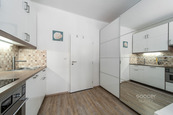 Pronájem bytu 1+kk/S, 32 m2, Praha 4 - Krč, ul. Obětí 6. května., cena 14870 CZK / objekt / měsíc, nabízí