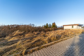 Prodej stavebního pozemku 900 m2, Praha západ - Dobrovíz., cena 7350000 CZK / objekt, nabízí