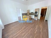 Pronájem bytu 2kk, 56m2, Šmilovského Praha Vinohrady, cena 22000 CZK / objekt / měsíc, nabízí 