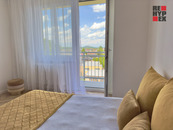 Pronájem bytu 1+KK, 33m2, cena 12000 CZK / objekt / měsíc, nabízí
