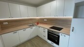 Pronájem bytu 2+1 v ulici A.Sochora v Teplicích (1703), cena 14900 CZK / objekt / měsíc, nabízí