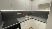 Pronájem bytu 2+1 v ulici A.Sochora v Teplicích (702), cena 10900 CZK / objekt / měsíc, nabízí