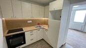 Pronájem bytu 2+1 v ulici A.Sochora v Teplicích (1105), cena 10900 CZK / objekt / měsíc, nabízí