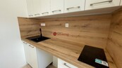 K pronájmu moderní, světlý byt 1+kk, 17 m2, Hořice, ul. Sladkovského, cena 8900 CZK / objekt / měsíc, nabízí Reality Sebastian s.r.o.