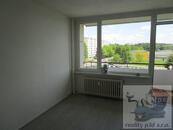 Pronájem 1+1 s lodžií sídliště Slovanka, Česká Lípa., cena 7500 CZK / objekt / měsíc, nabízí