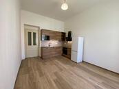 Pronájem bytu 2+1, 80m2, Korunní, Praha 2, balkon, po kompletní rekonstrukci, cena 33000 CZK / objekt / měsíc, nabízí
