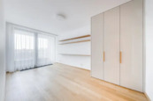 Pronájem bytu 4+kk, 142 m2, Praha 2, Vinohrady, cena 84900 CZK / objekt / měsíc, nabízí